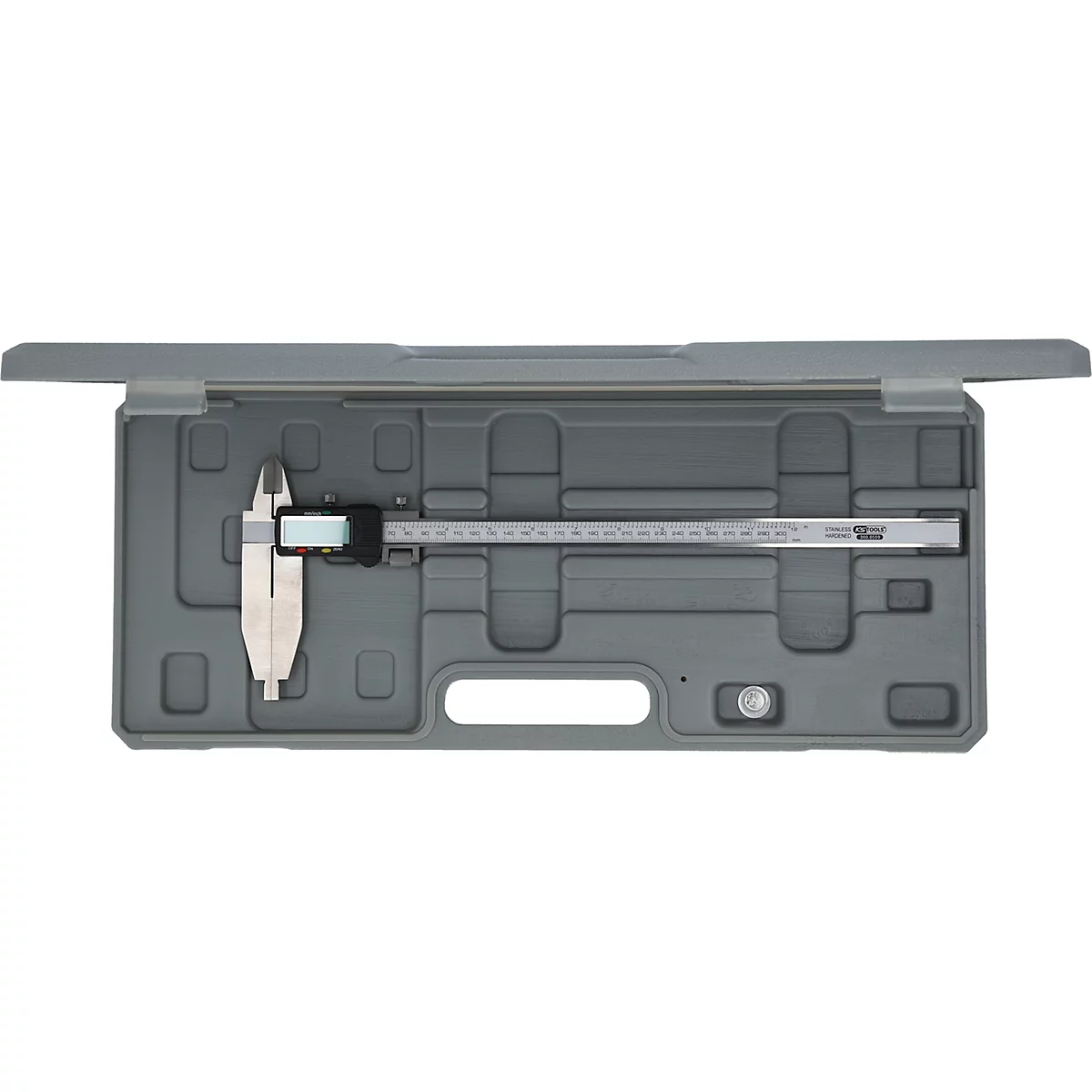 Ein digitales Messschieber-Set in grauem Etui. Der Deckel ist geöffnet.